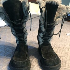 Ugg fur lined lace up boots